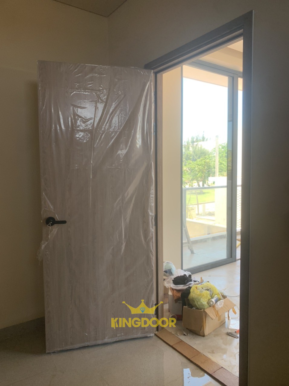 Cửa Nhựa Composite Mẫu Mới